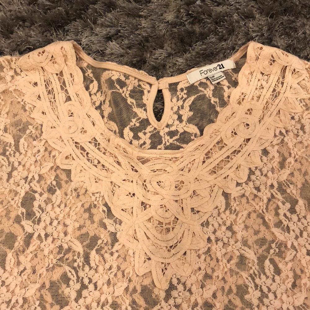 Embroidered top - Picture 2 of 3